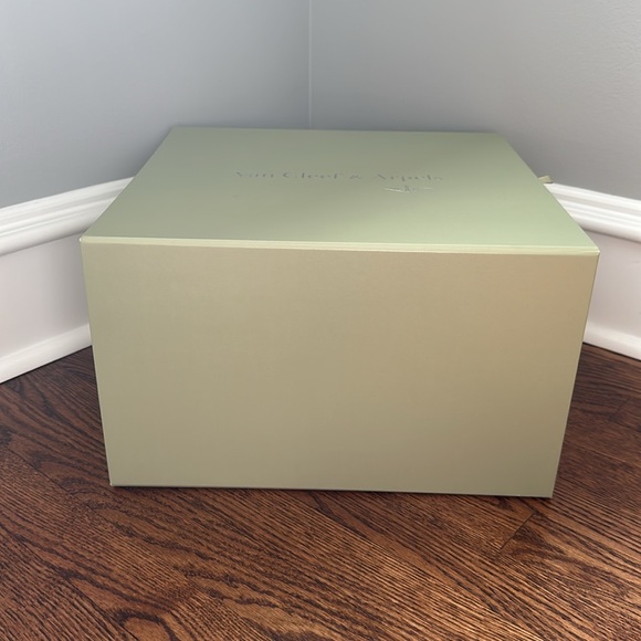 Van Cleef & Arpels Green Silver EMPTY Large Gift Box - Picture 2 of 10